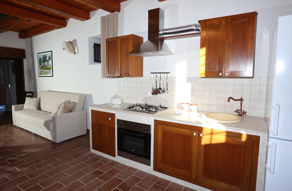 Serravalle Relais & Country Villa With Private Pool - Esclusive Use Chiaramonte Gulfi Room photo