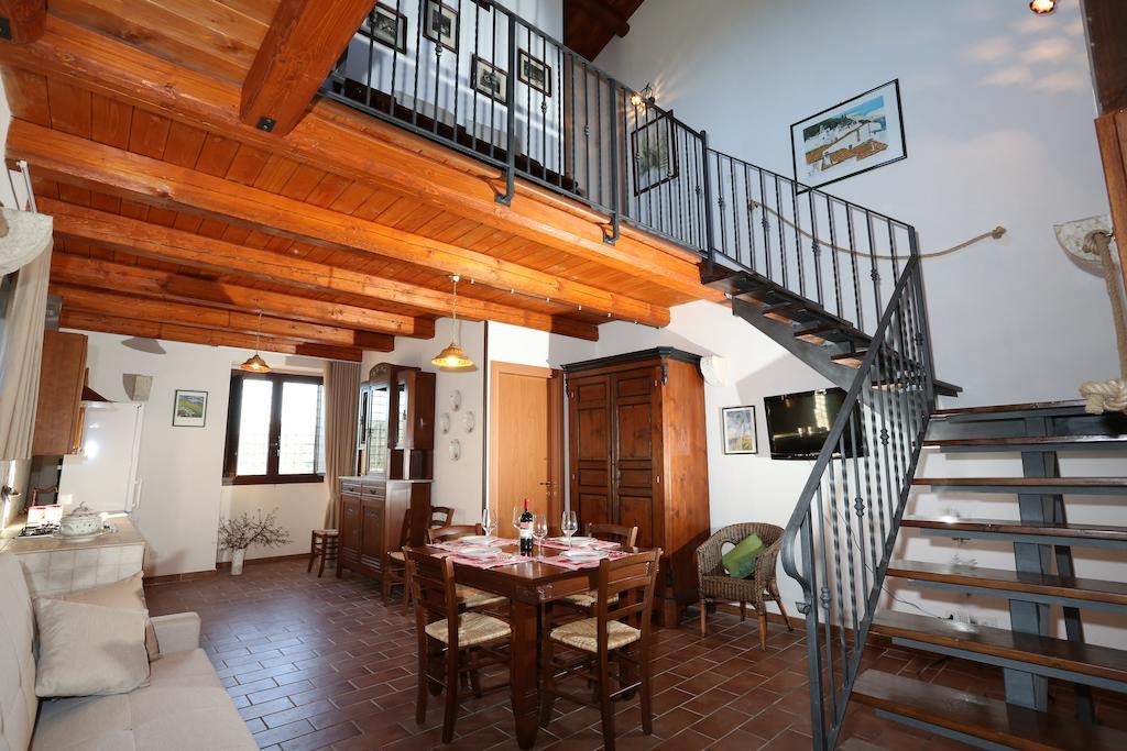 Serravalle Relais & Country Villa With Private Pool - Esclusive Use Chiaramonte Gulfi Room photo