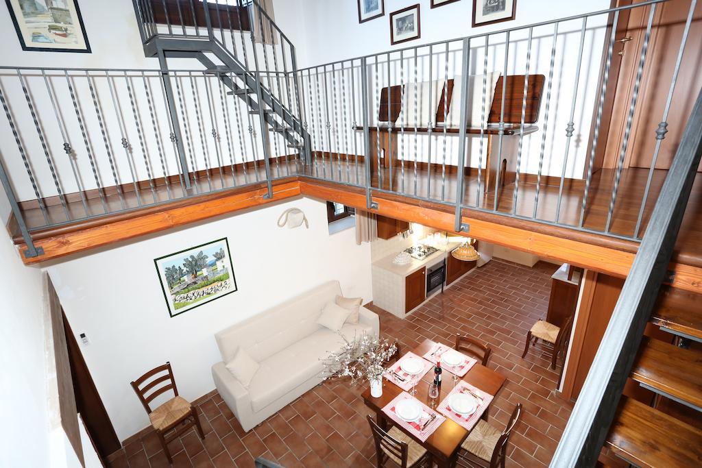 Serravalle Relais & Country Villa With Private Pool - Esclusive Use Chiaramonte Gulfi Room photo